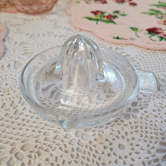 1950s clear dominion orange juicer - Picture 1 of 5